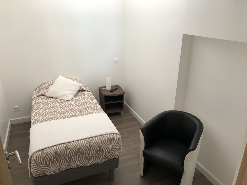 Le Dauphin Hotel 34/54