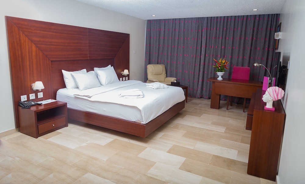 Hotel du Golfe 12/50