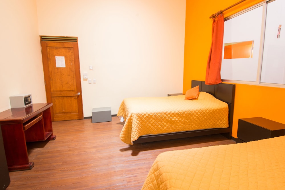Hostal Amigo 16/48