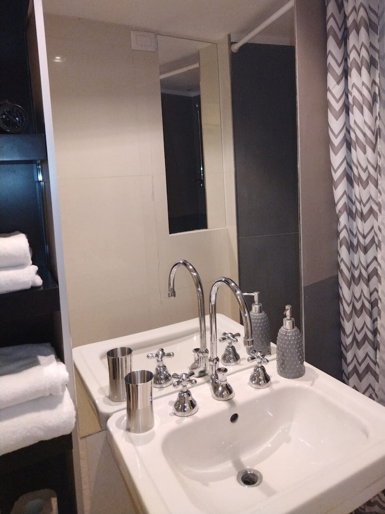 Nerva Accomodation Cavour 64/67