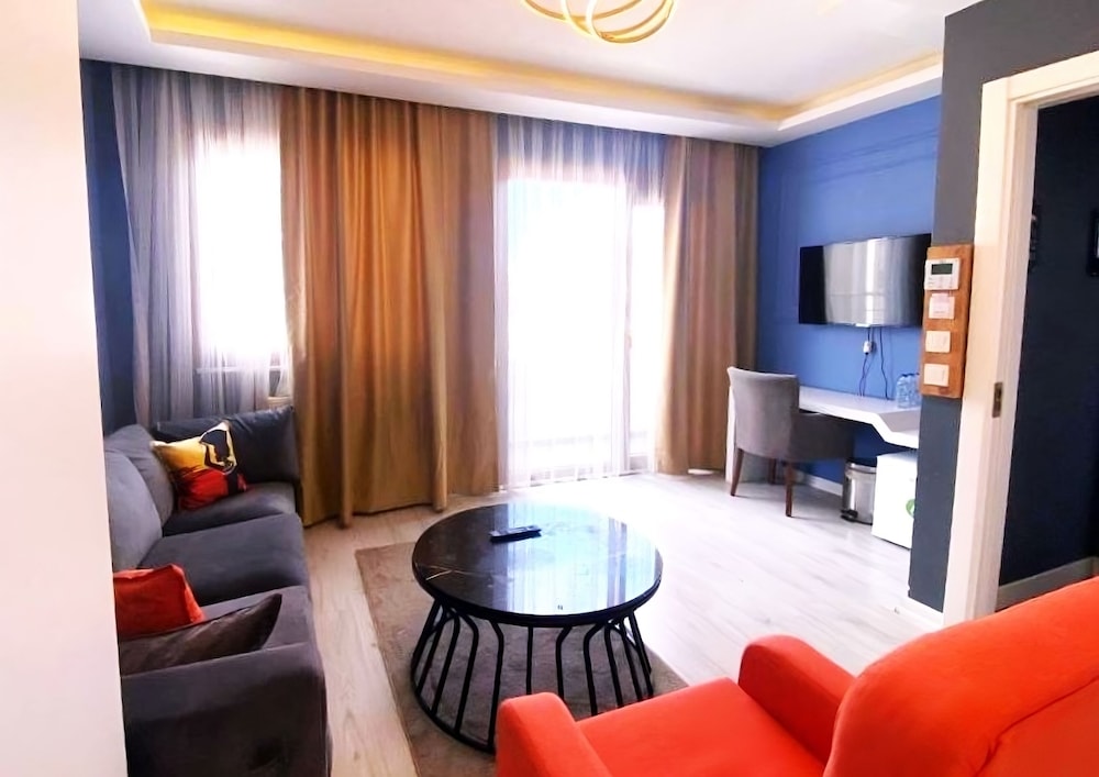 Alemeyn The Taksim Leons Hotel Cafe & Spa 19/28