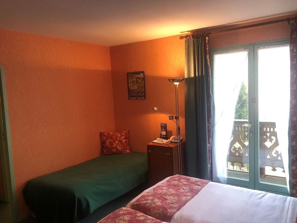 HOTEL FLORIMONT(Formerly BEST WESTERN Hotel Florimontnon) 17/50