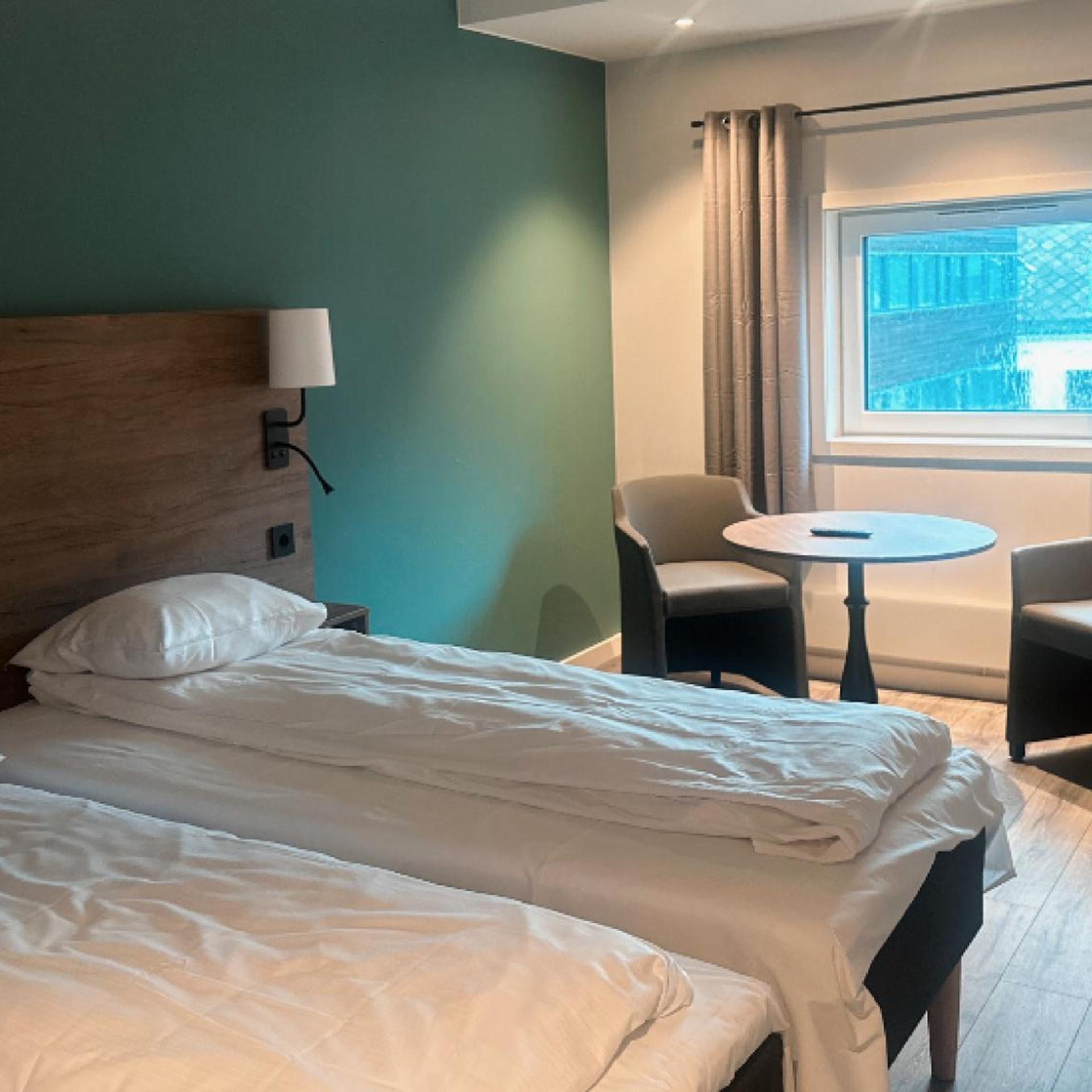 Room, Twin Beds, Quality Hotel Maritim 2/6