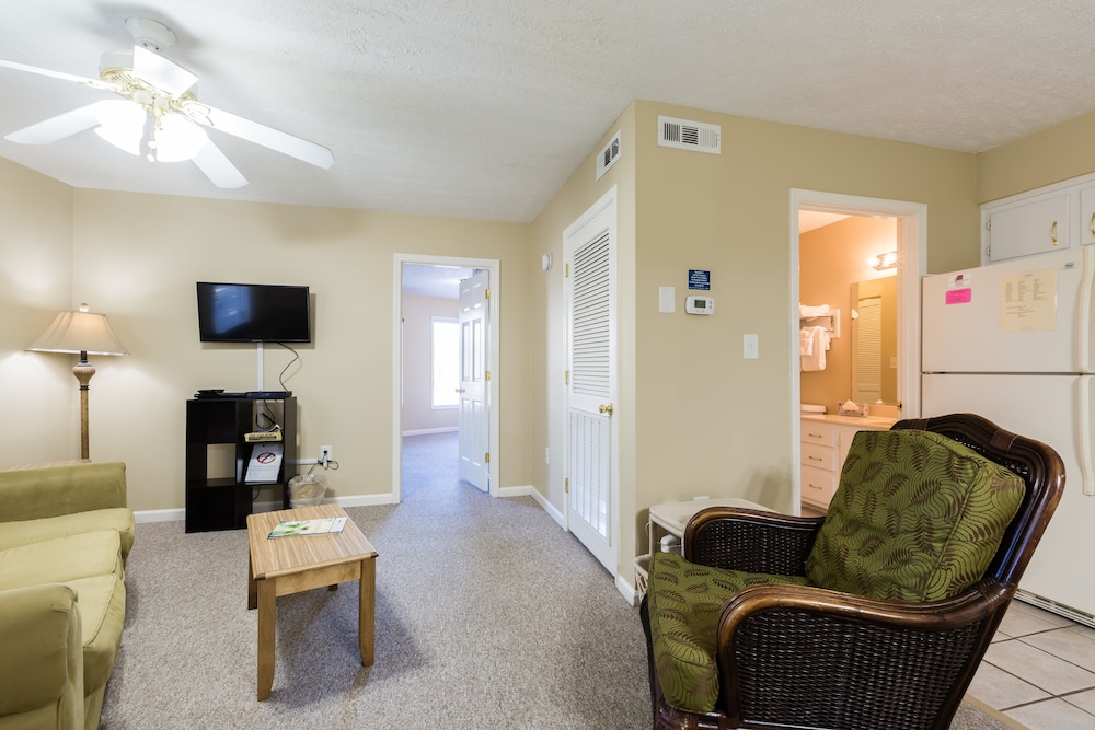 Country Club Villas 34/67