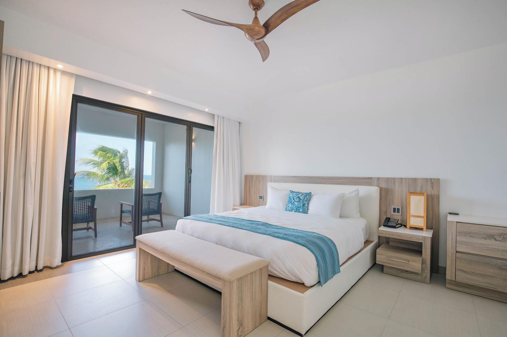 3 Bedrooms, Suite, Ocean Front