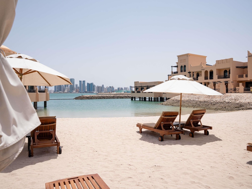 Novotel Al Dana Resort 71/75