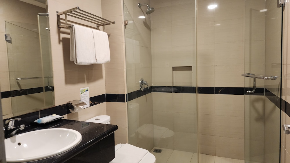 Grand Paragon 54/55