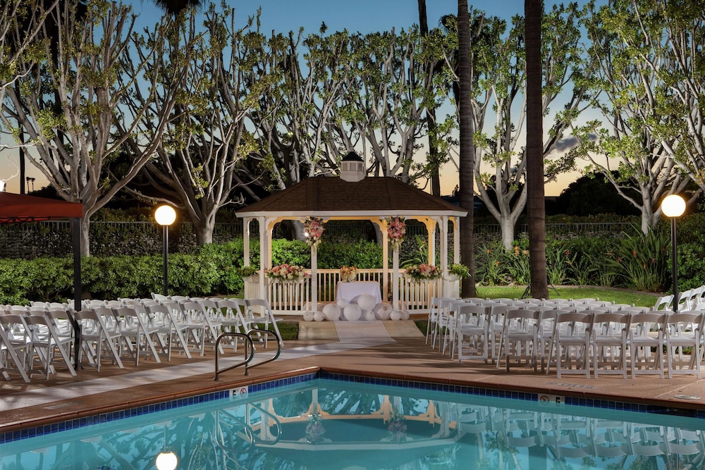 DoubleTree by Hilton Hotel Carson CA