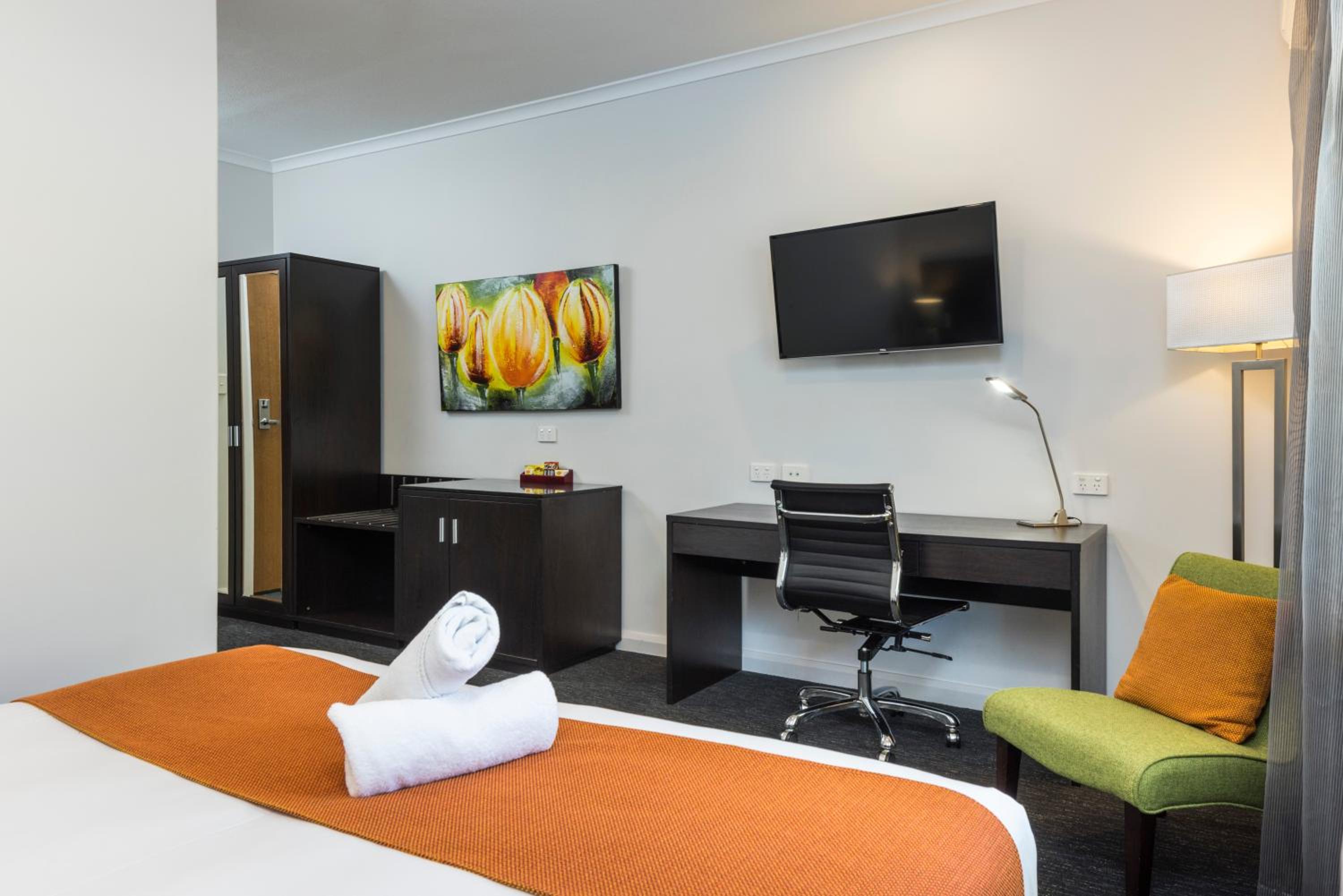 Inner, Superior, Double or Twin Bed