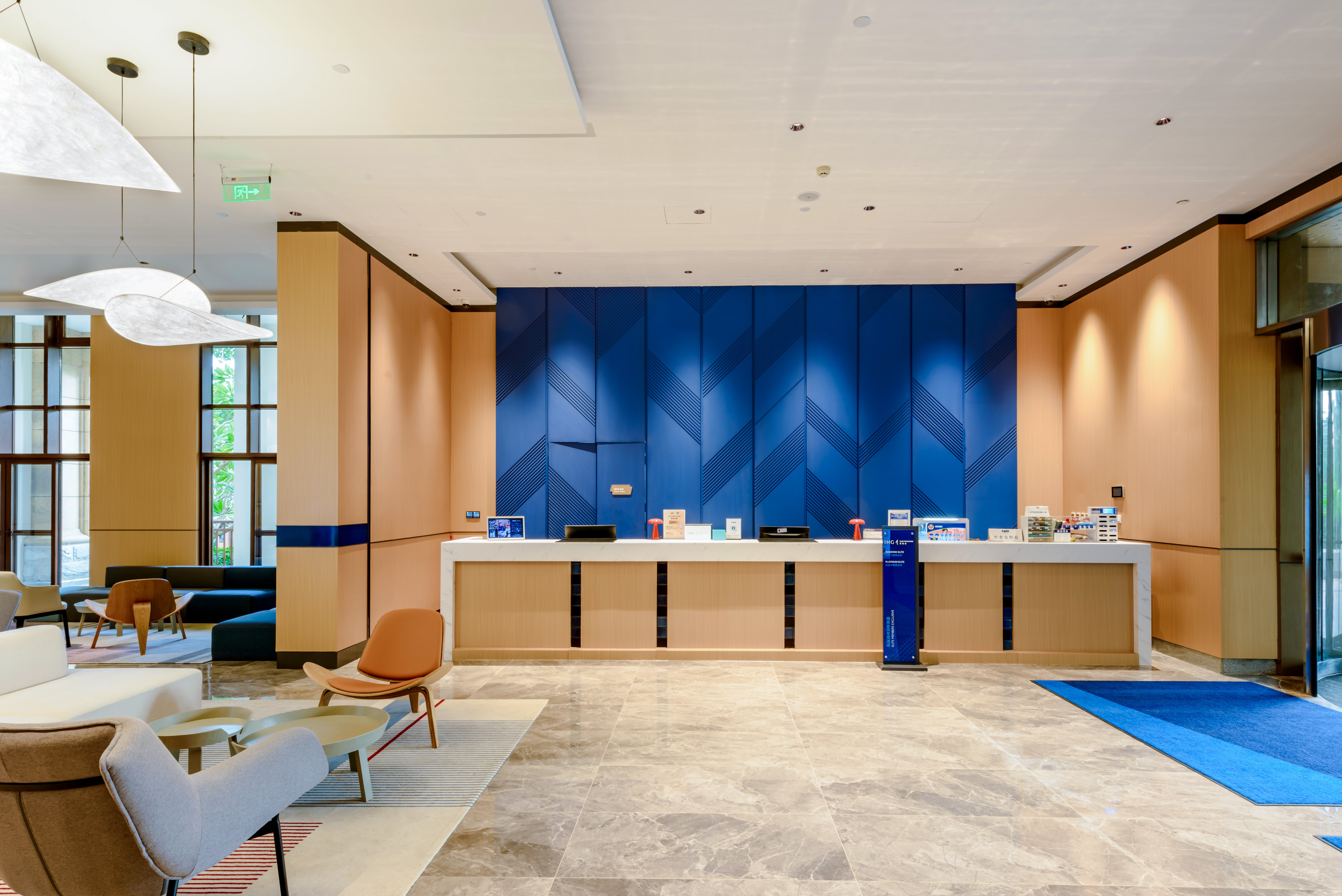 HOLIDAY INN EXPRESS HAIKOU WEST COAST 8/50