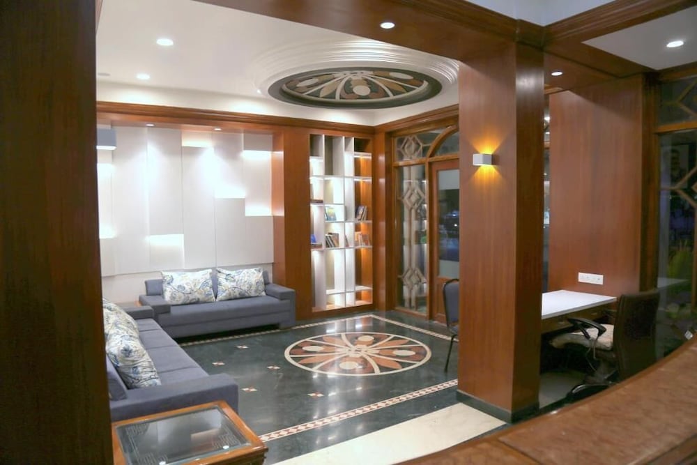 SRTC Hotel Aspire 18/28