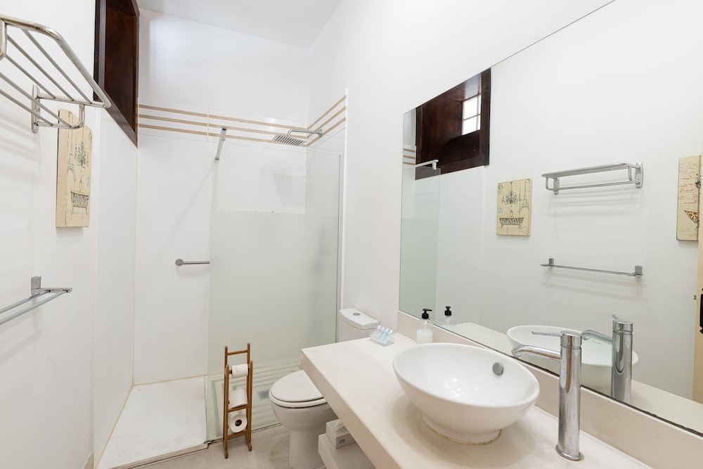 ISLA BAJA SUITES 70/72
