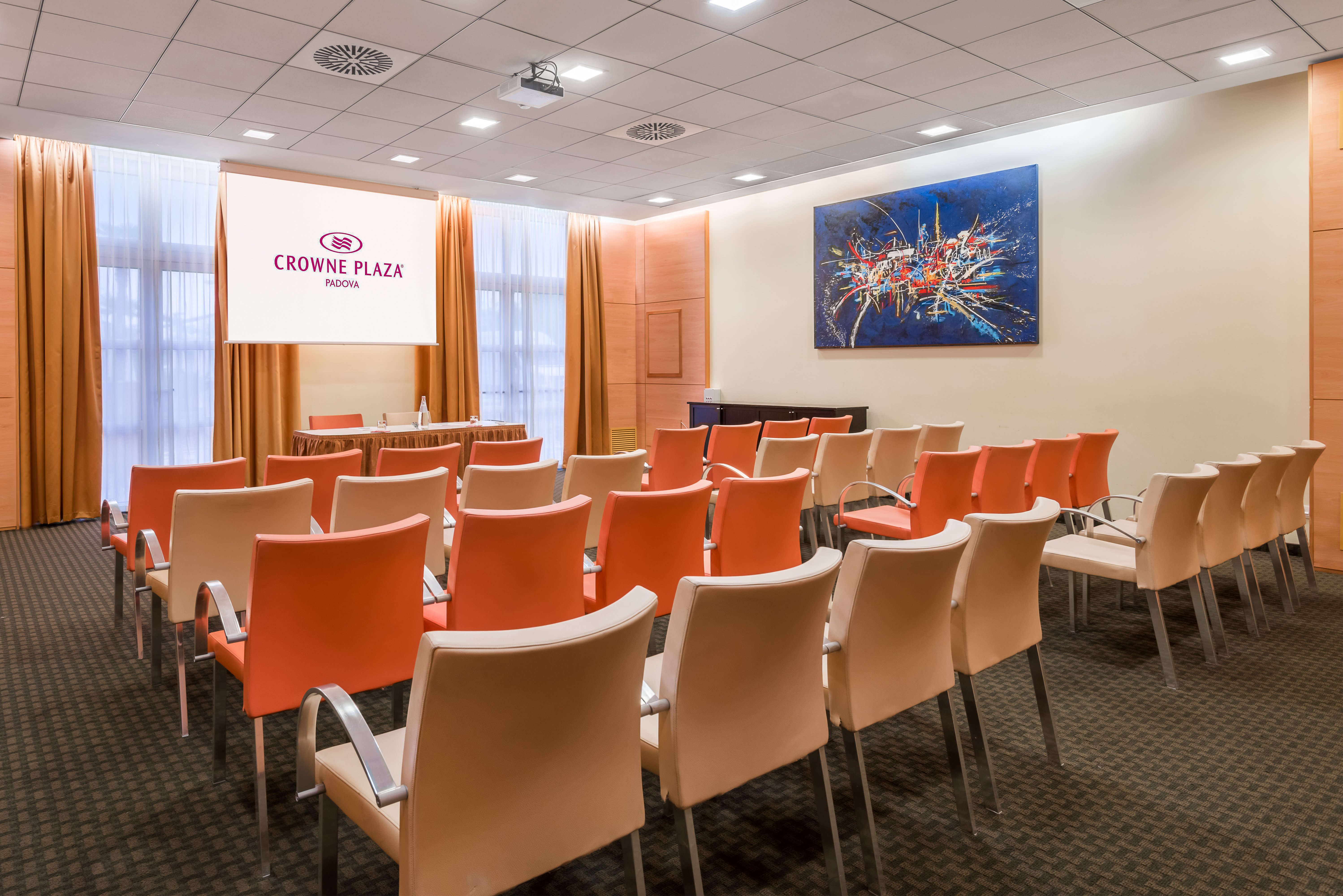 Crowne Plaza Padova 60/66