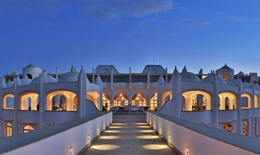L'Amphitrite Palace Resort & Spa 58/59