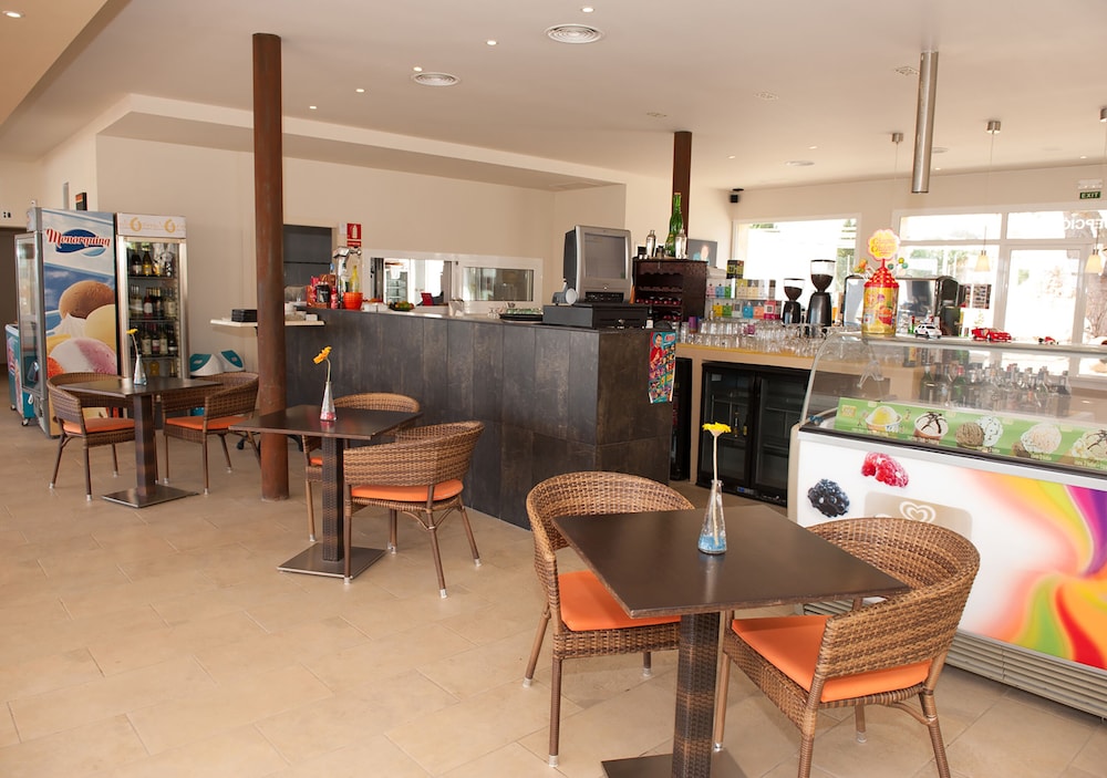 Apartamentos Sol Romantica by DOT Suites 36/57