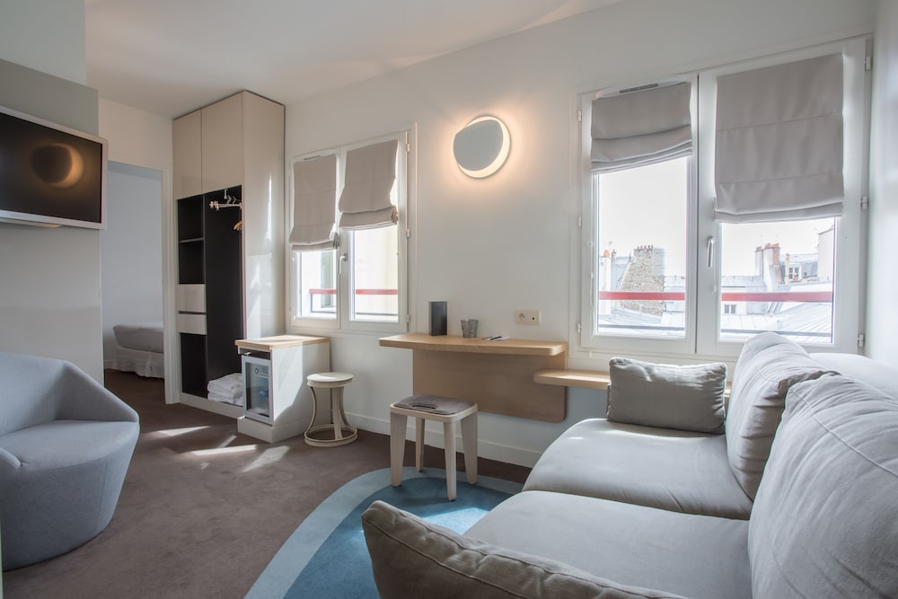 Maison Bram Paris Gare de l'Est, Tapestry Collection Hilton 12/46