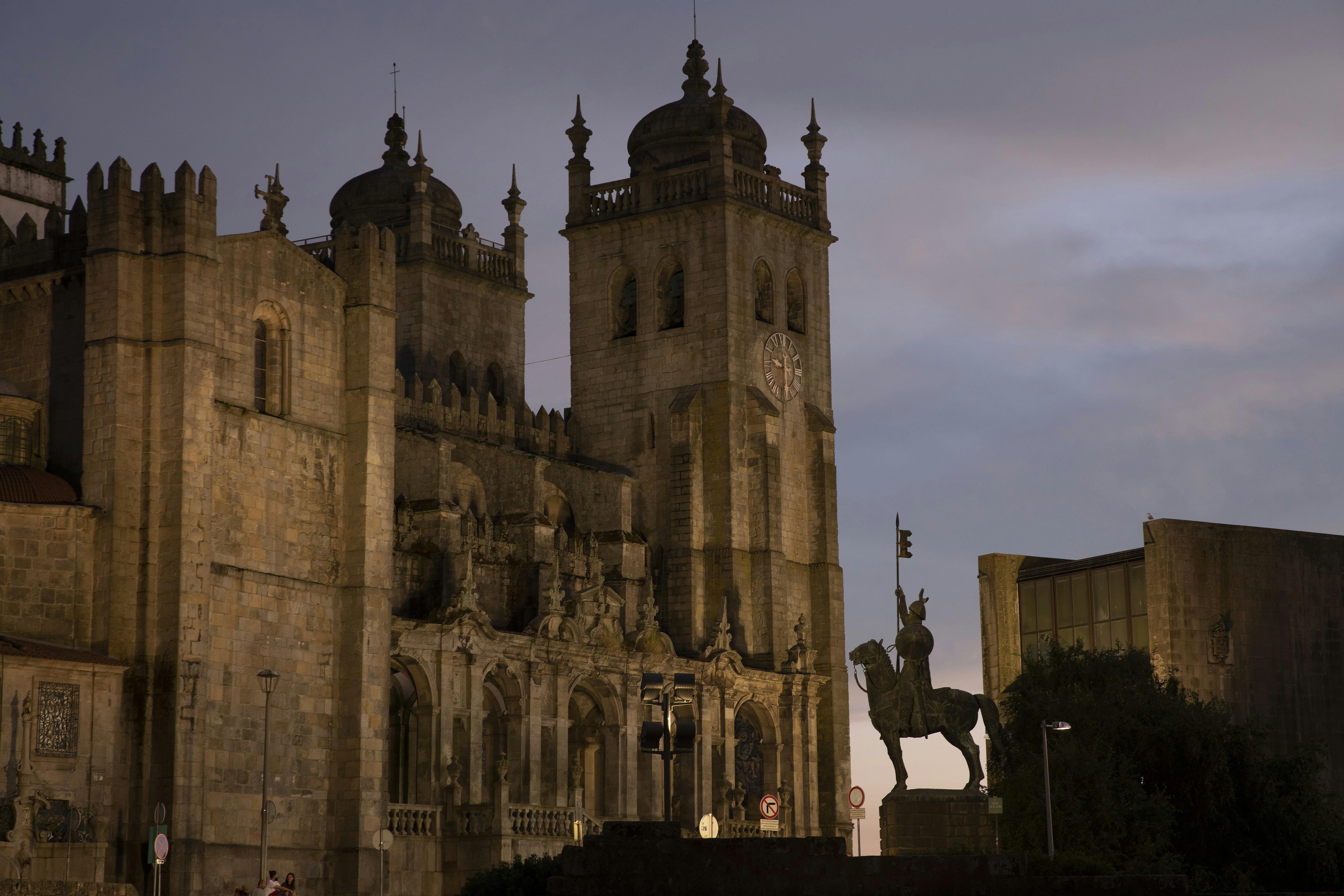 Se Catedral Hotel Porto, Tapestry Collection by Hilton، بورتو 33/35