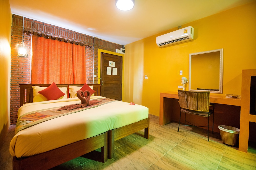 Pongphen Guesthouse 13/72