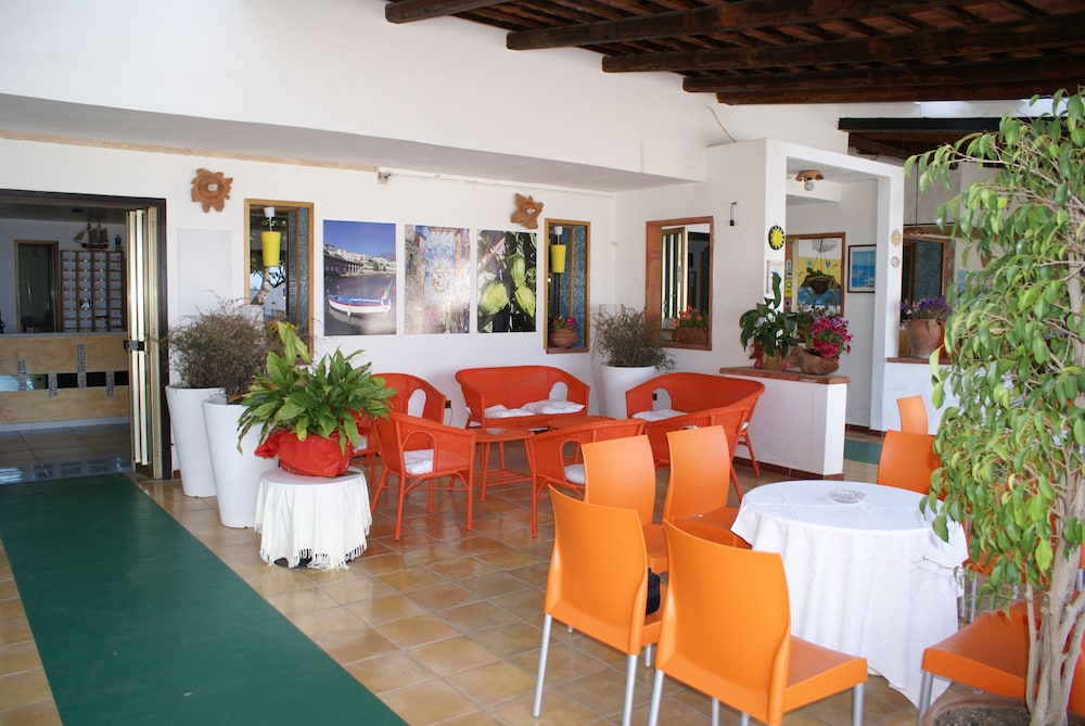 CRISTINA HOTEL 30/50