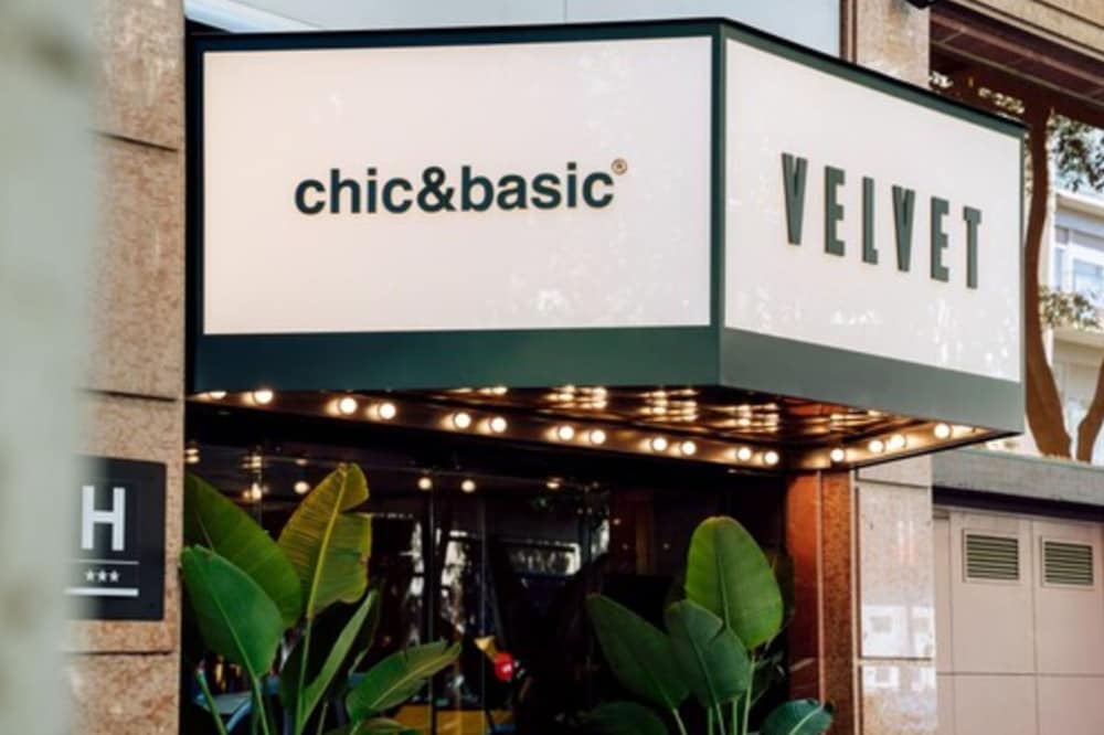 Chic and Basic Velvet 5/59