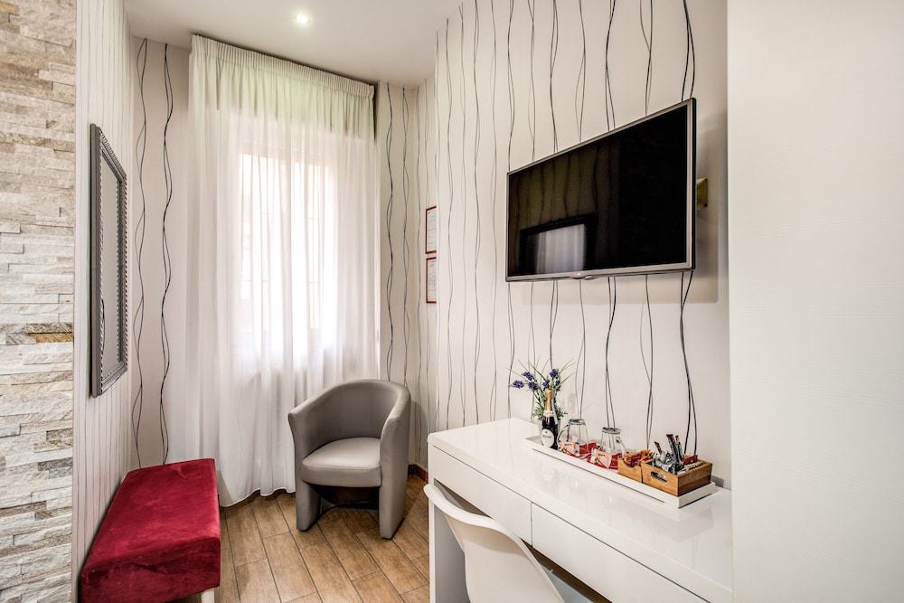 Santamaggiore Inn 37/50