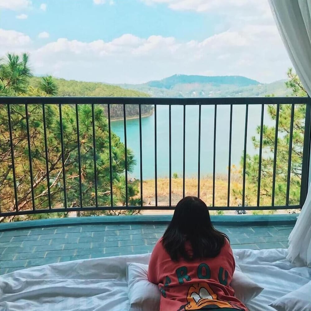 Romeo Juliet Dalat Resort 25/50