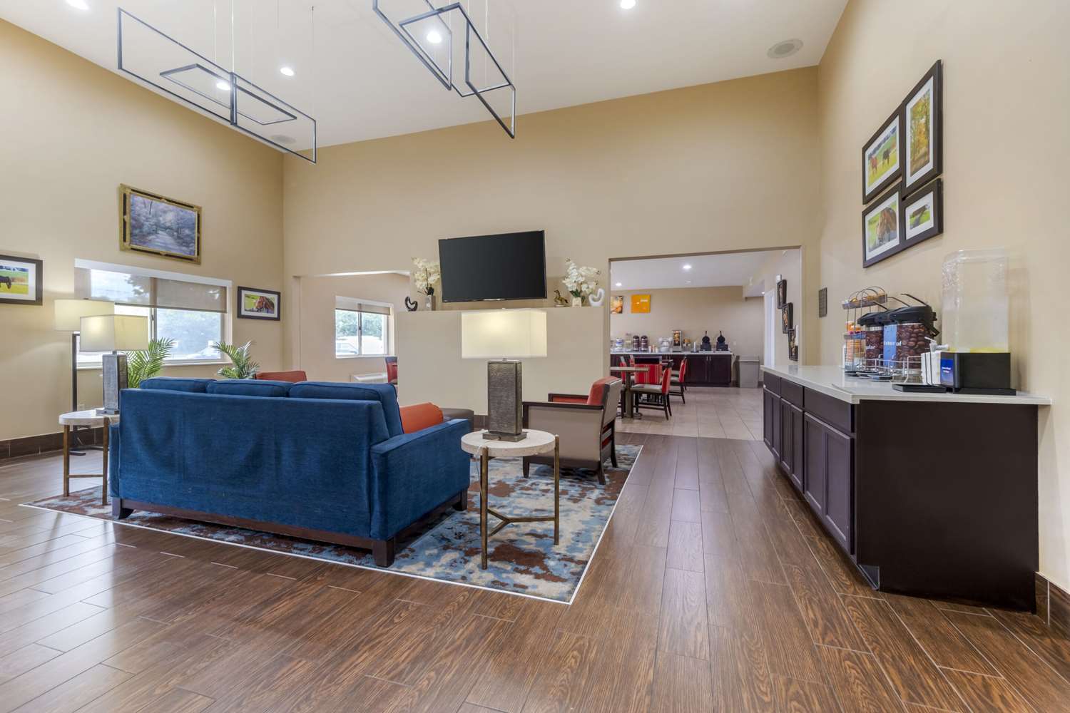 Comfort Suites Keeneland 26/48