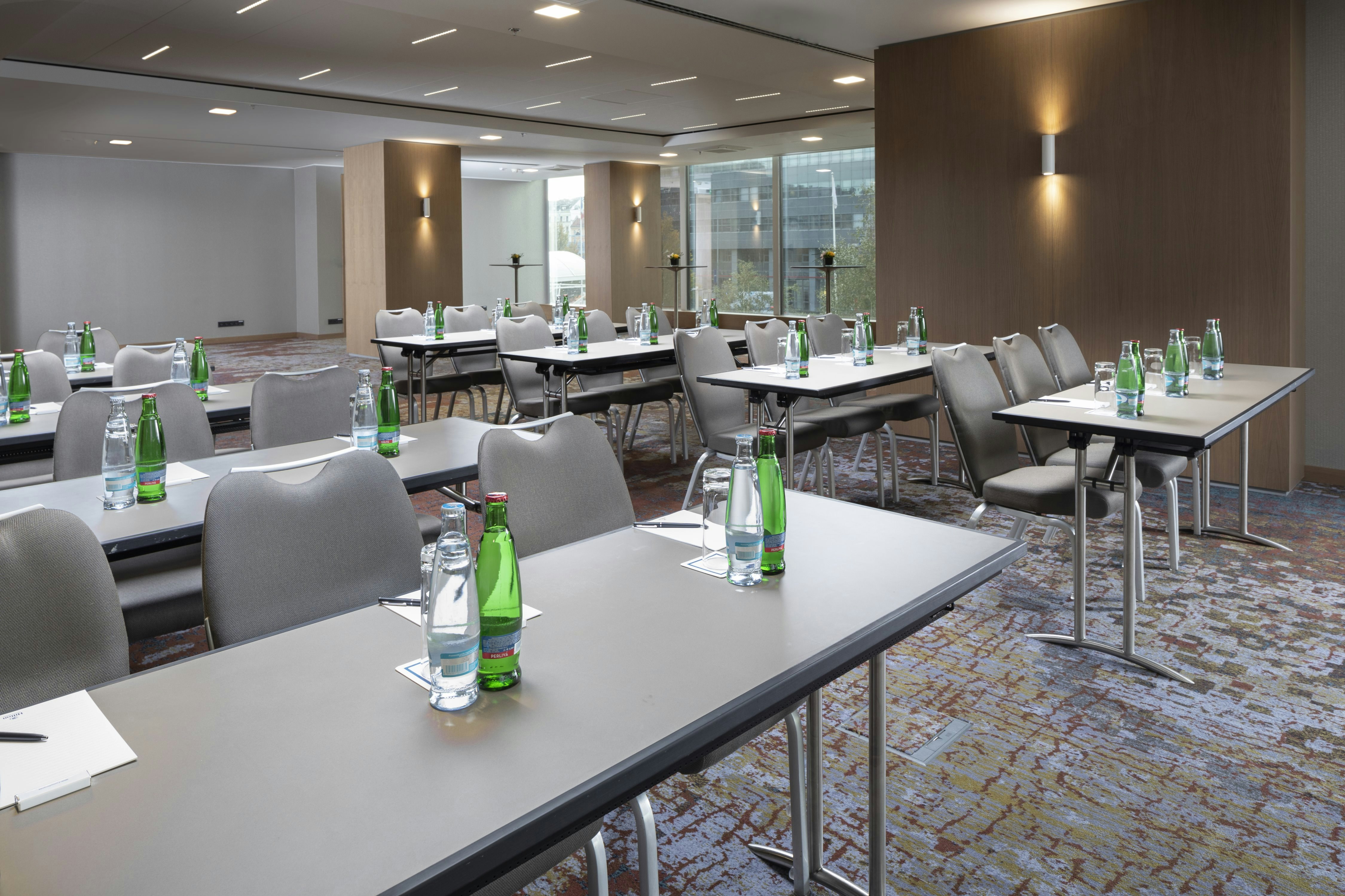 Hilton Prague Atrium 74/84