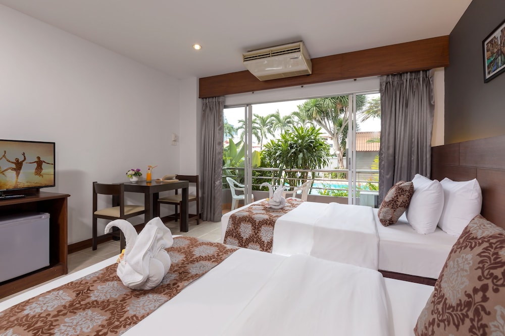THE HOLIDAY RESORT PATTAYA 14/28
