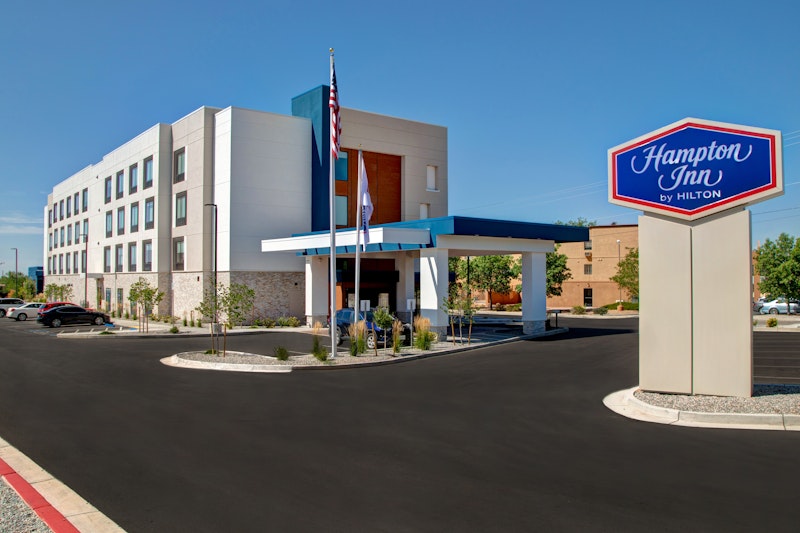 Hampton Inn Santa Fe South Nm 48/52