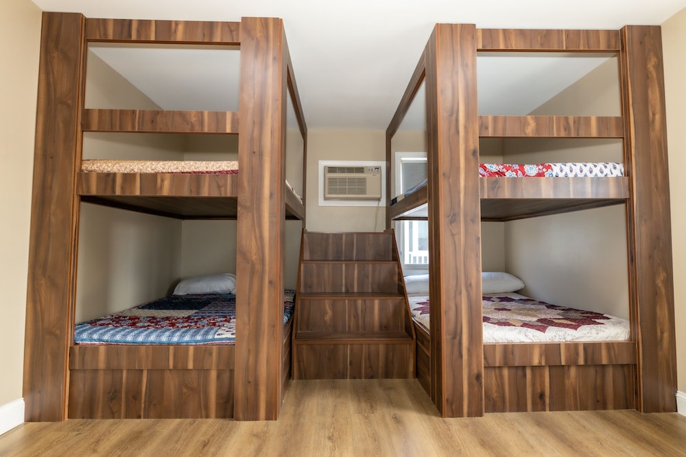 Seaside Sands Inn 44/63