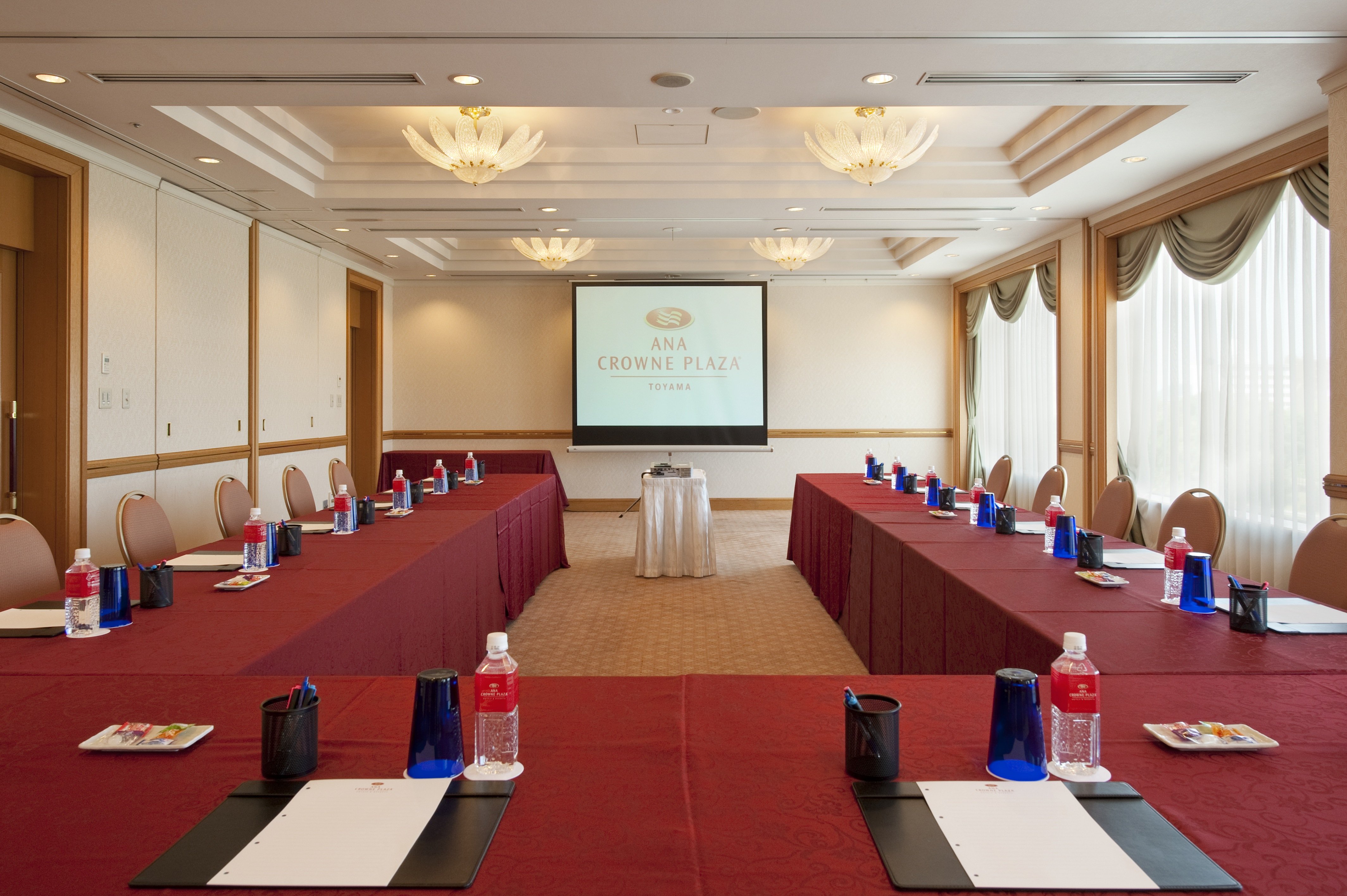Ana Crowne Plaza Hotel Toyama 63/78