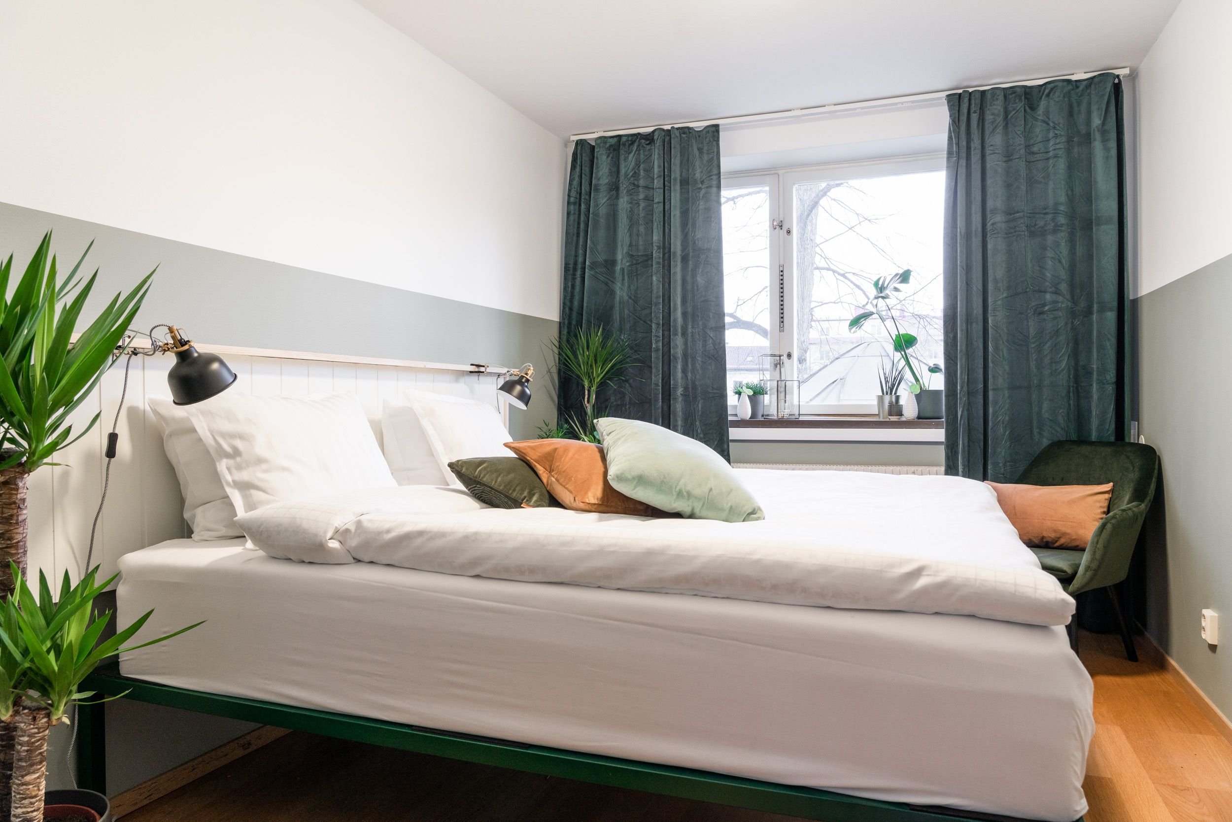 Standard, King Bed
