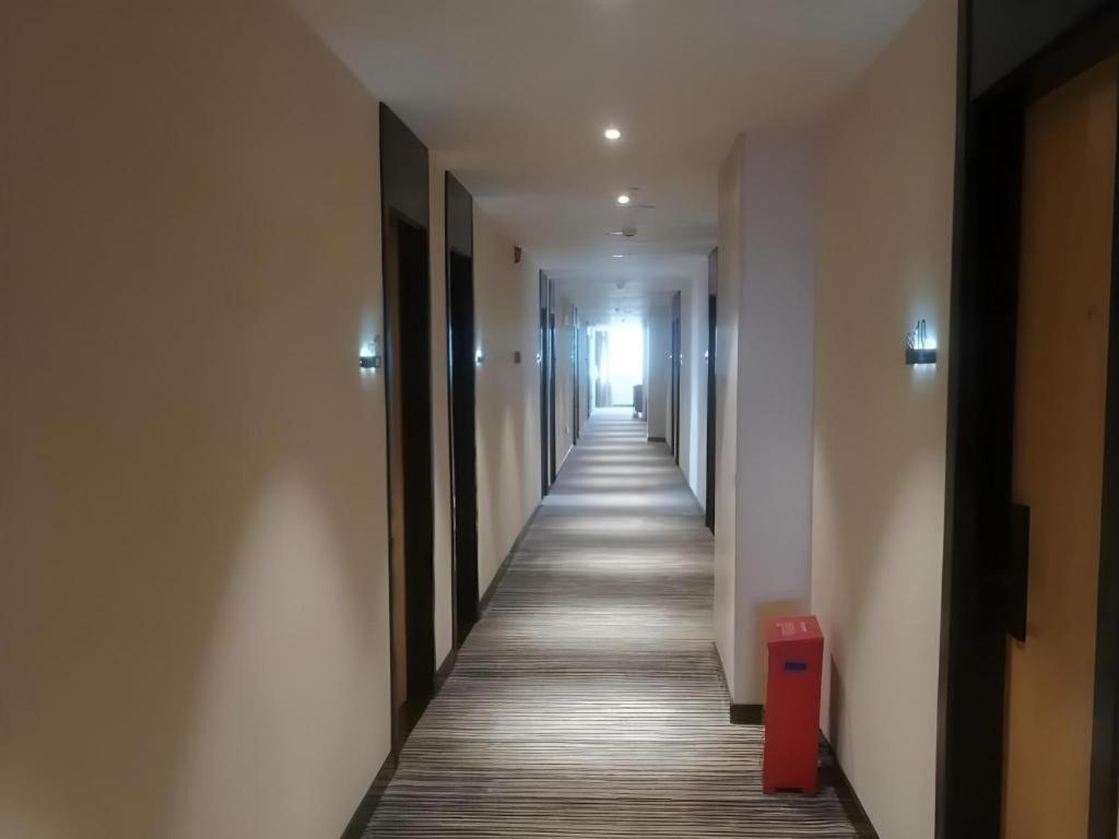 Green Tree Inn ZhiXuan Hotel (Nanning Wuxu International Airport Branch) 41/49