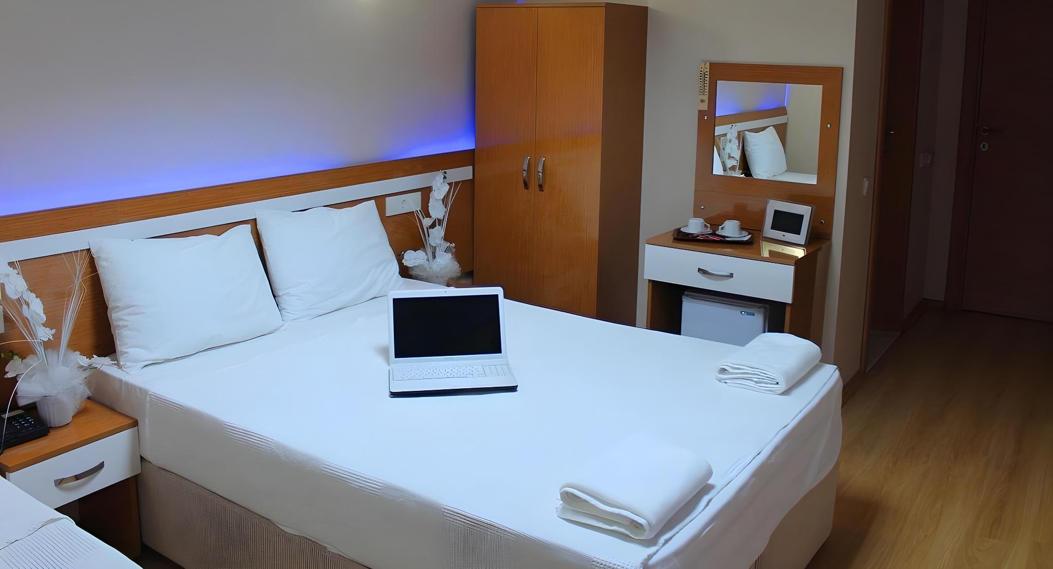 Room, Single