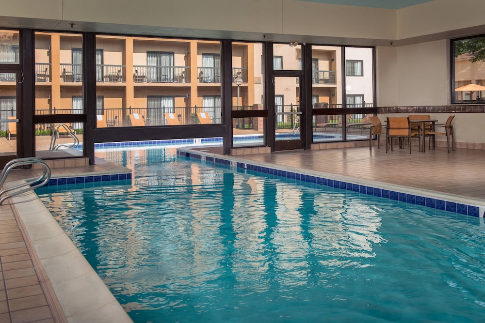 Courtyard by Marriott Williamsburg Busch Gardens Area 3/70