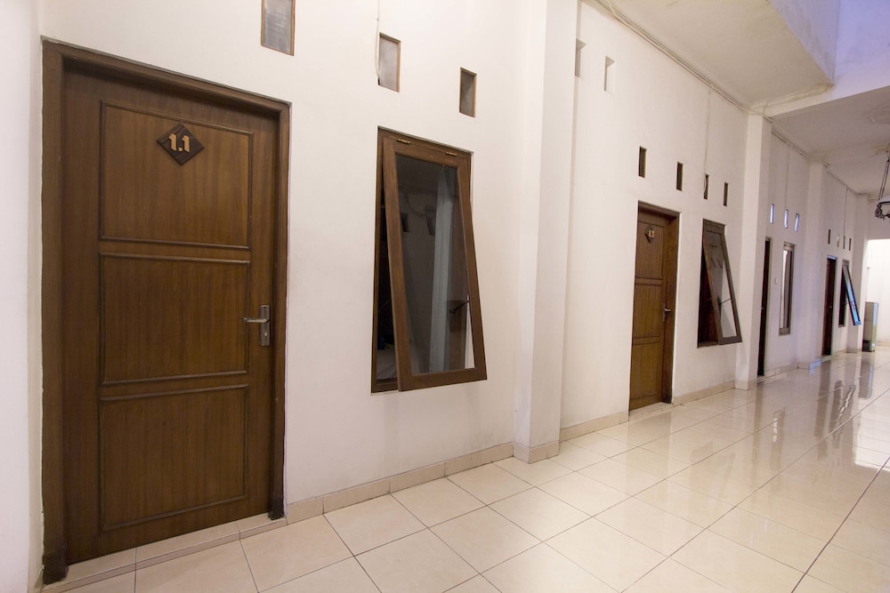 RedDoorz at Seturan Raya (ex NIDA Rooms Seturan Raya Tugu Jogja) 19/28