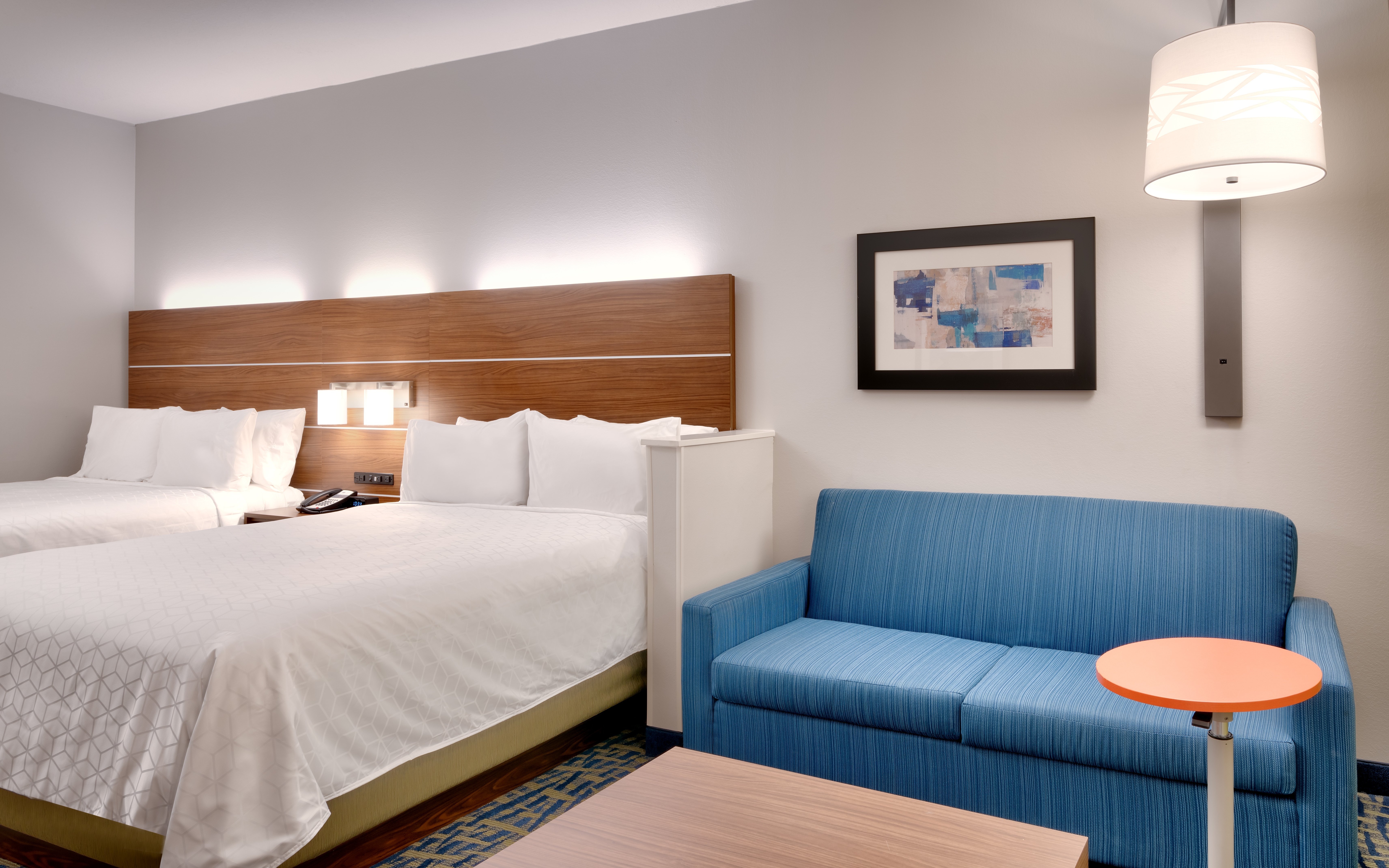 Holiday Inn Express Suites Gainesville I 75 24/68