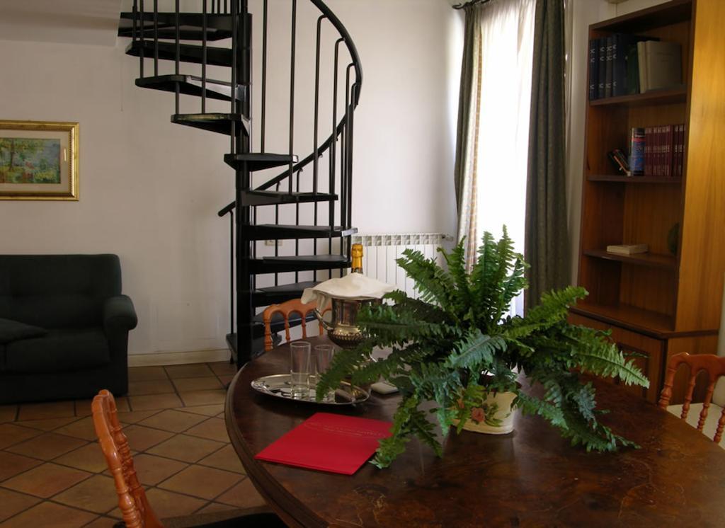 RESIDENZA MONTI HOTEL 3/7