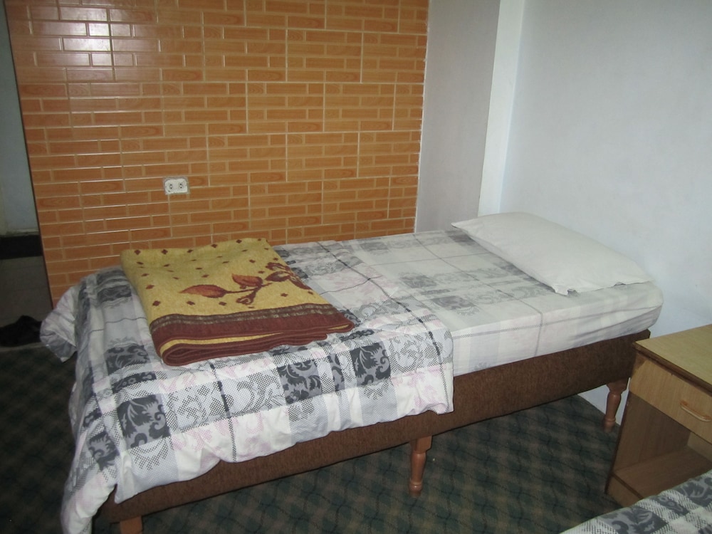 Asia Hotel 34/50