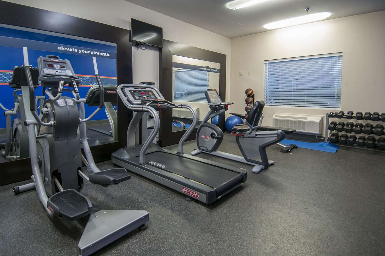 Hampton Inn And Suites Waxahachie 47/76