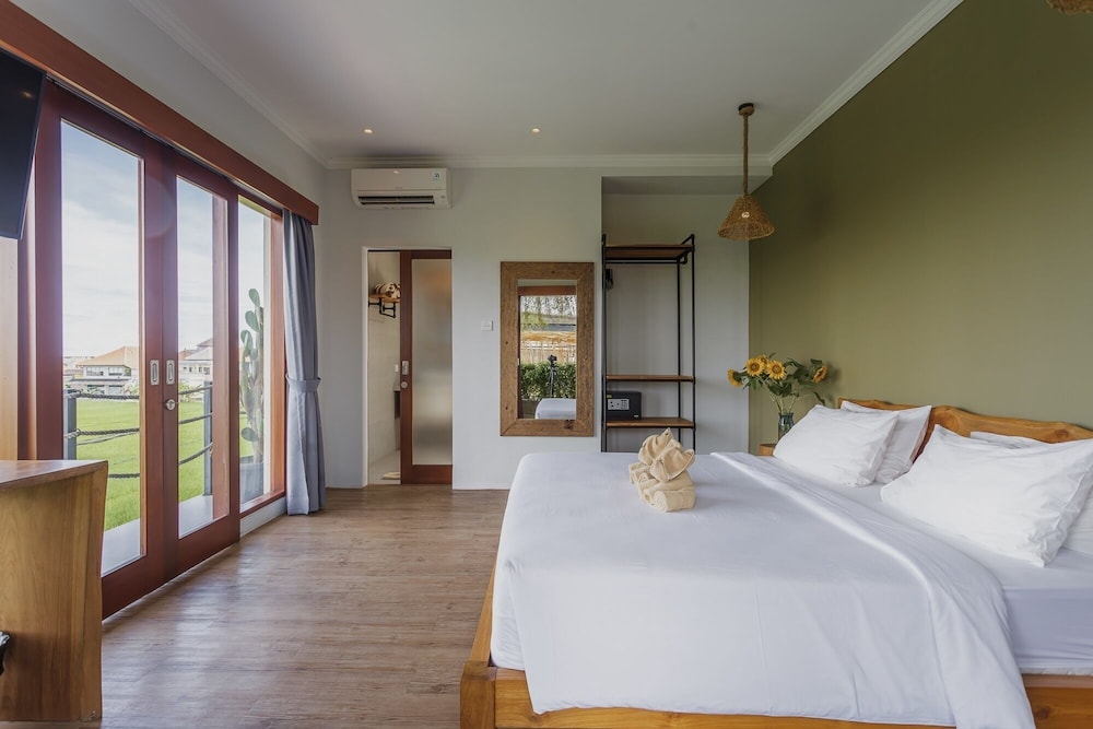 Premium, King Bed