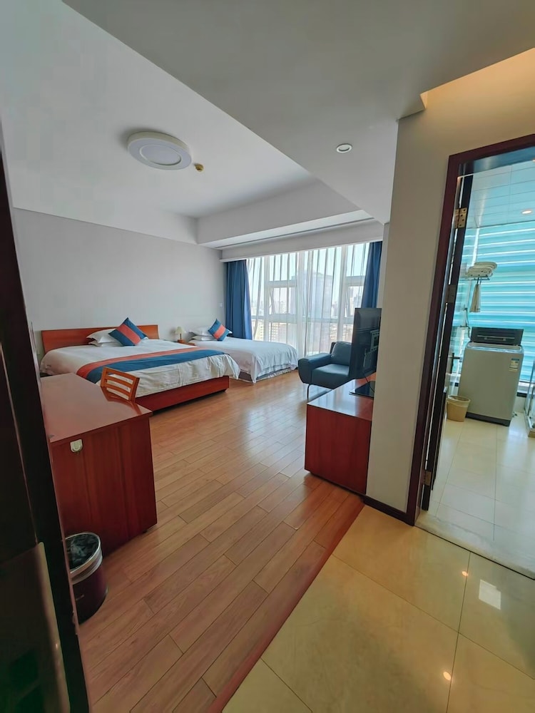 East King Business Hotel 35/50