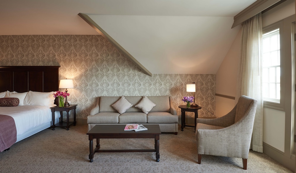 The Groton Inn 33/50