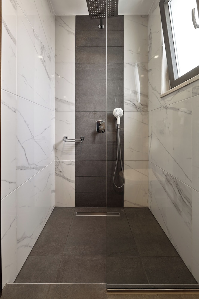 Nival Luxury Suites 49/50
