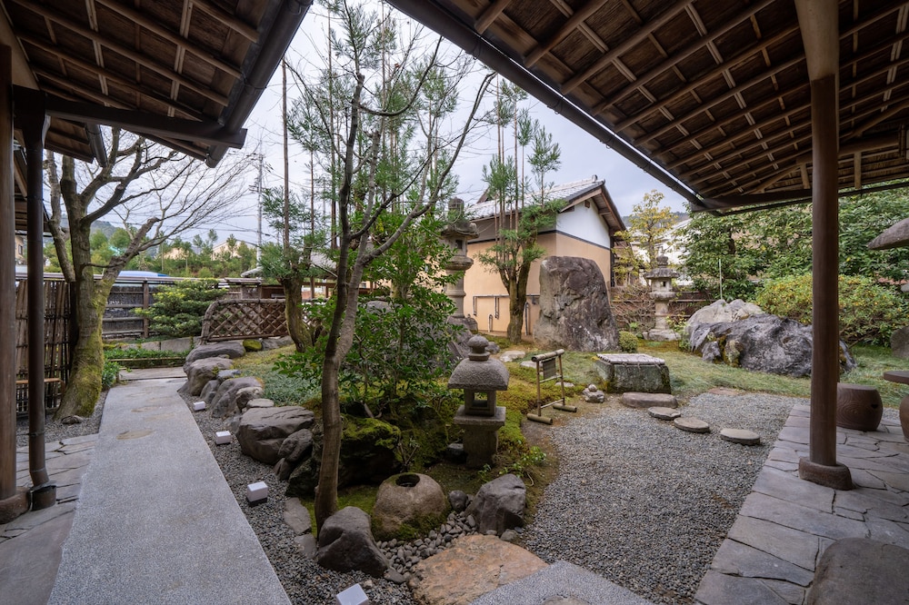 Ryokan Yamazaki 34/68