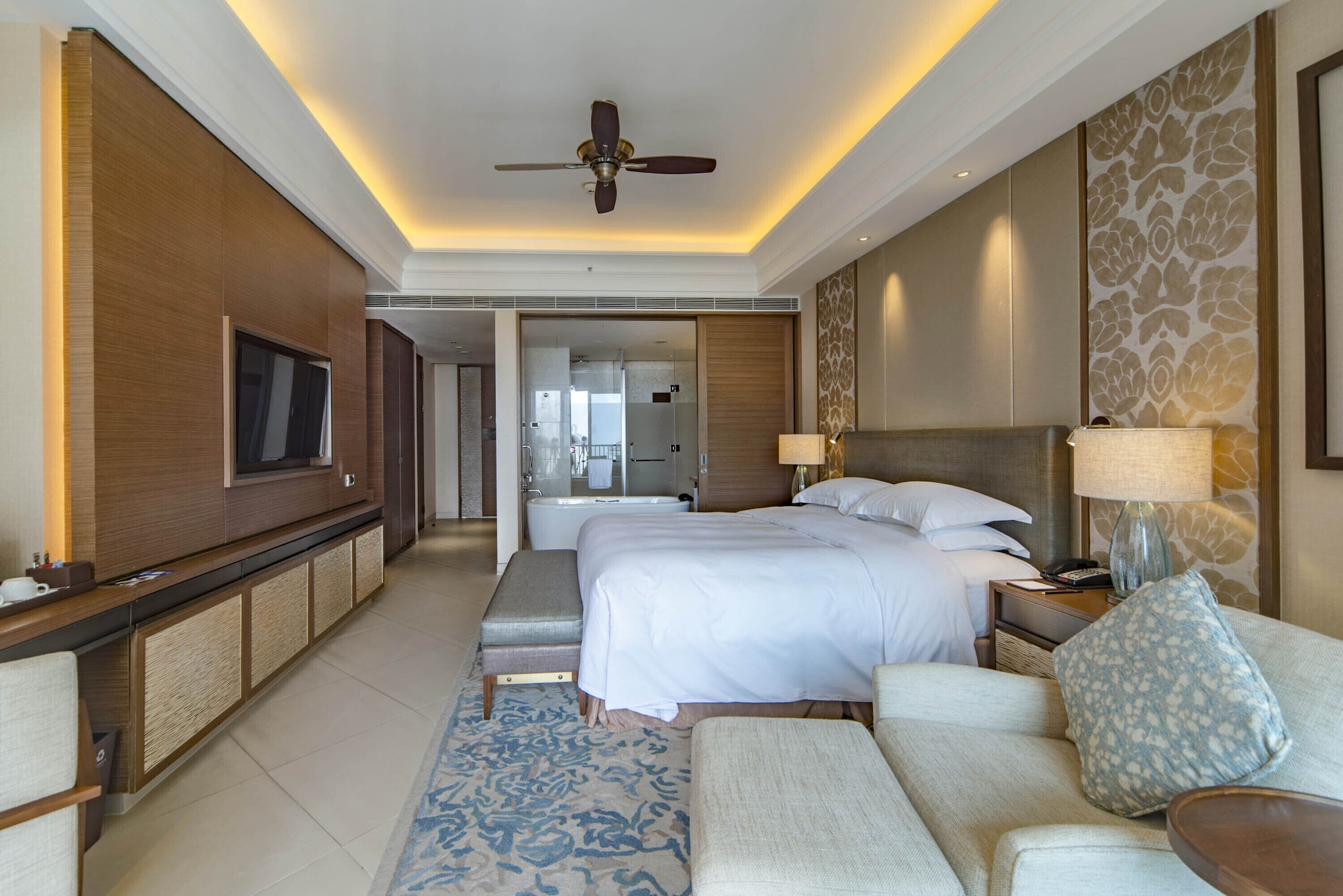 Room, King Bed, Accessible