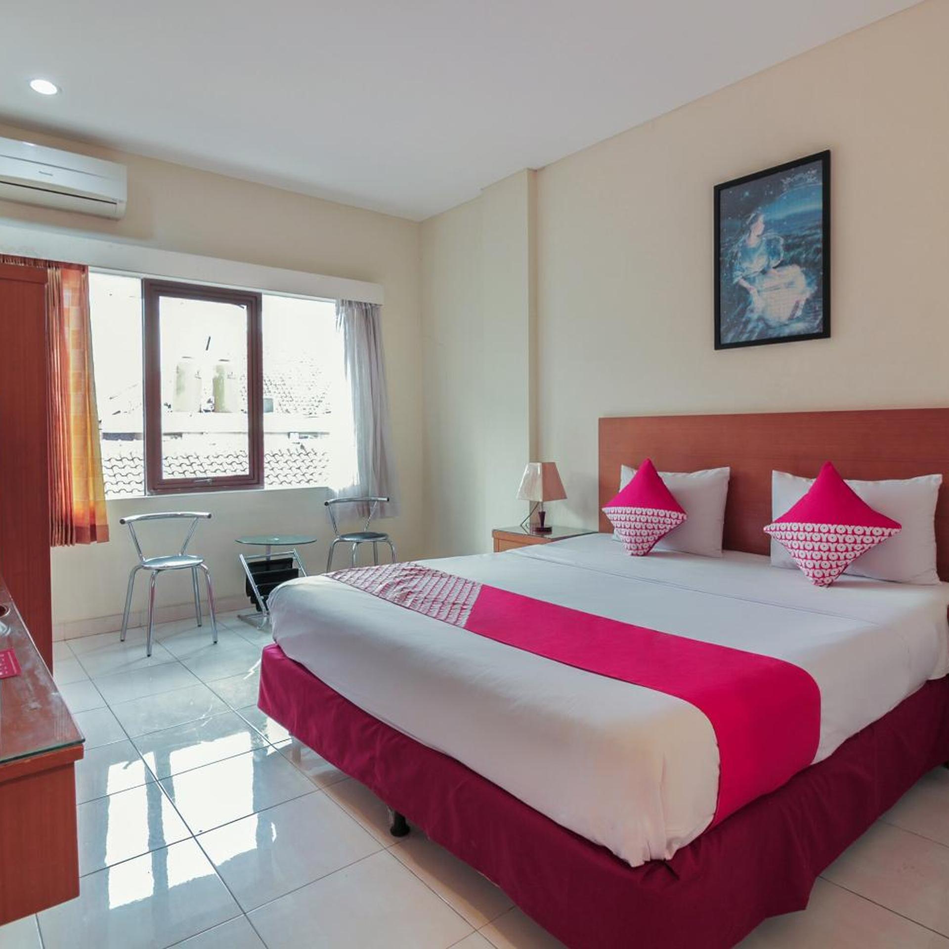 DELUXE, DOUBLE BED