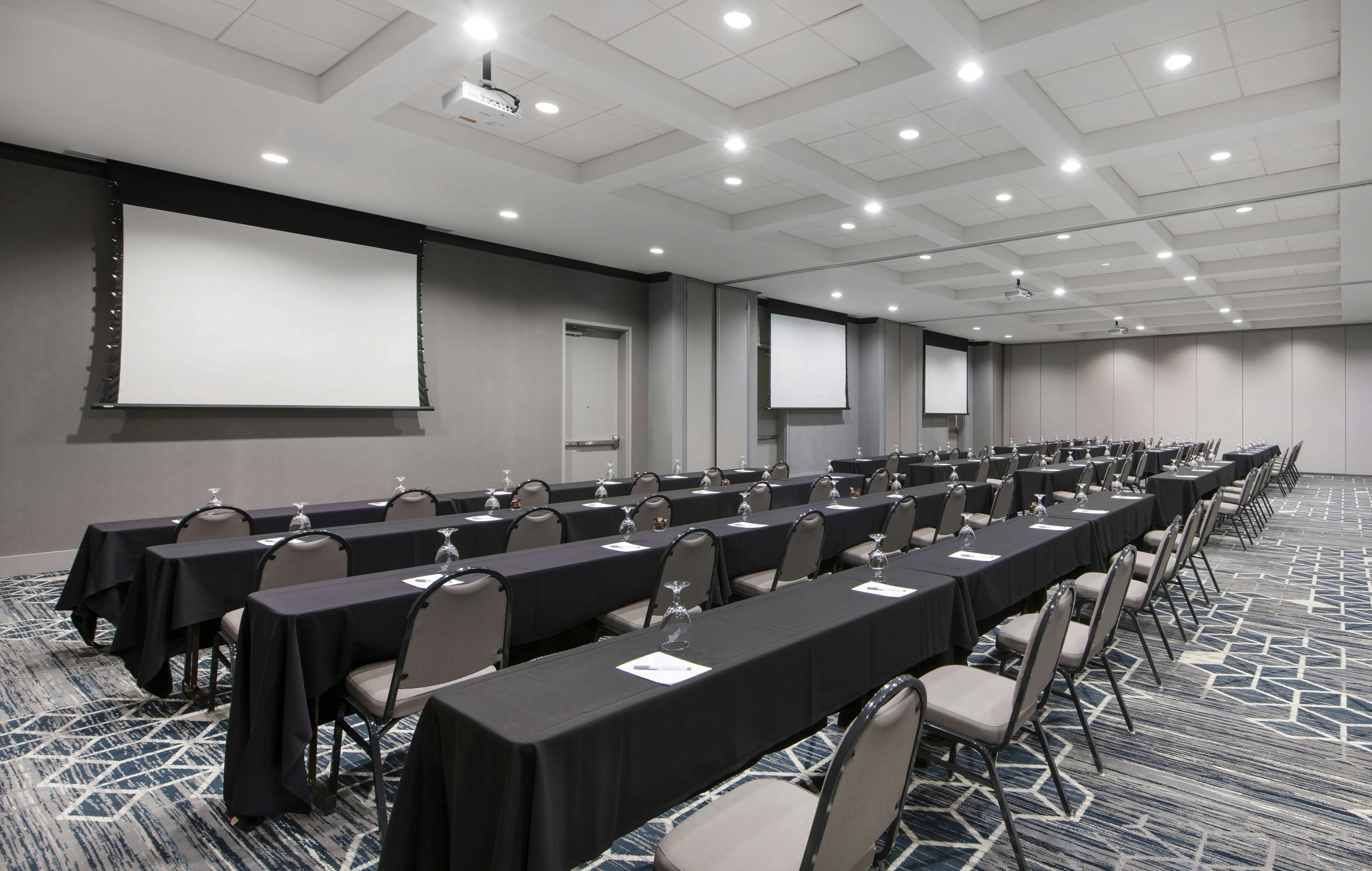 Hilton Garden Inn Raleigh Cary 54/67