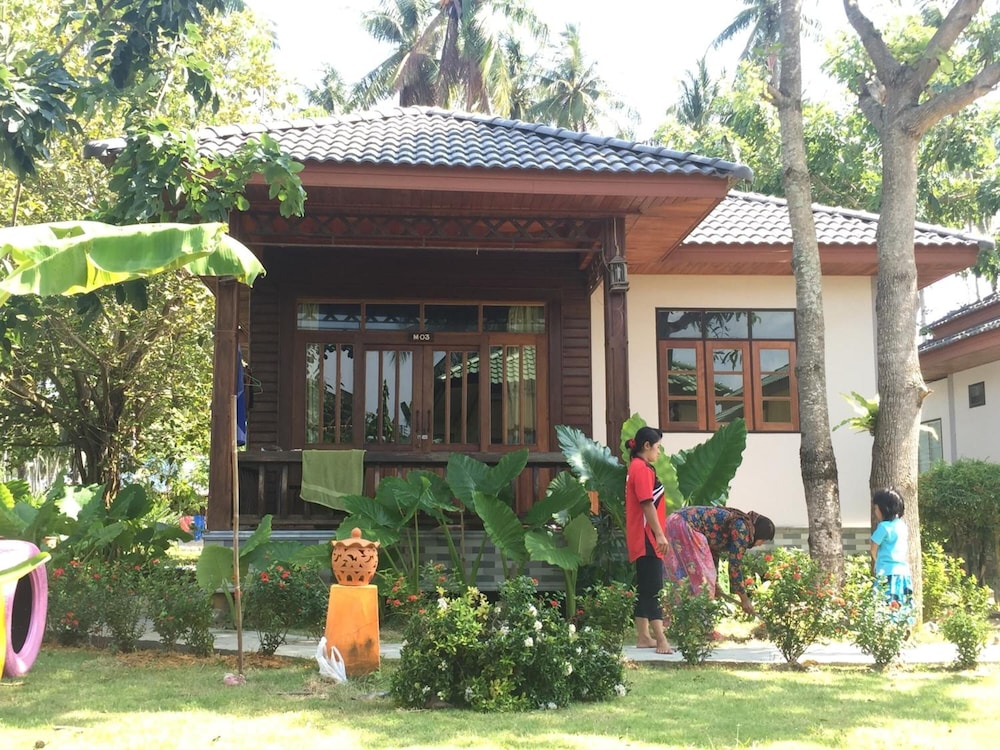 Khum Laanta Resort 4/66